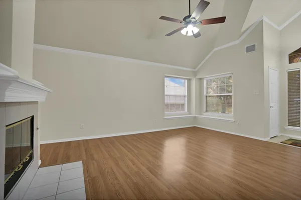 $2,550 | 1695 Cresthill Drive, Rockwall, TX 75087