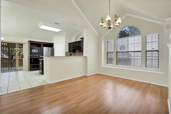 $2,550 | 1695 Cresthill Drive, Rockwall, TX 75087