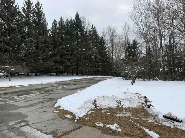 $2,000,000 | 2454 Forest Meadows Court, Green Bay, WI 54313