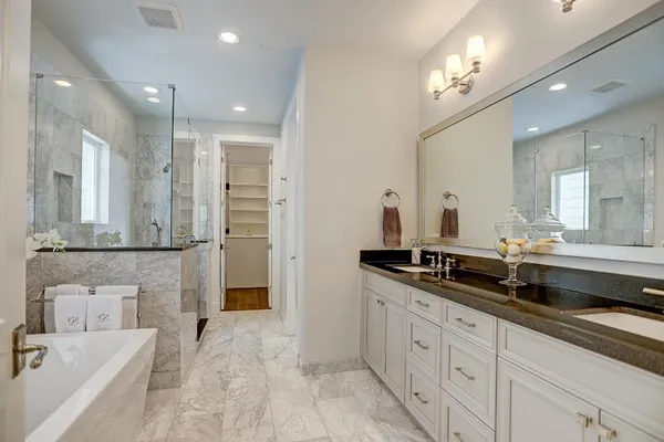$1,275,000 | 420 West 18th Street, Houston, TX 77008