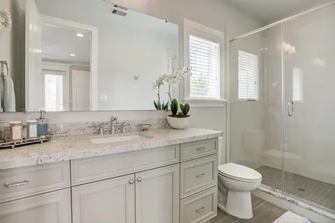 $1,275,000 | 420 West 18th Street, Houston, TX 77008