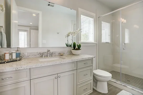 $1,275,000 | 420 West 18th Street, Houston, TX 77008