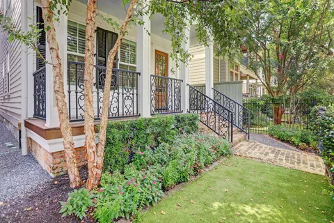 $1,275,000 | 420 West 18th Street, Houston, TX 77008