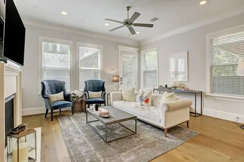 $1,275,000 | 420 West 18th Street, Houston, TX 77008