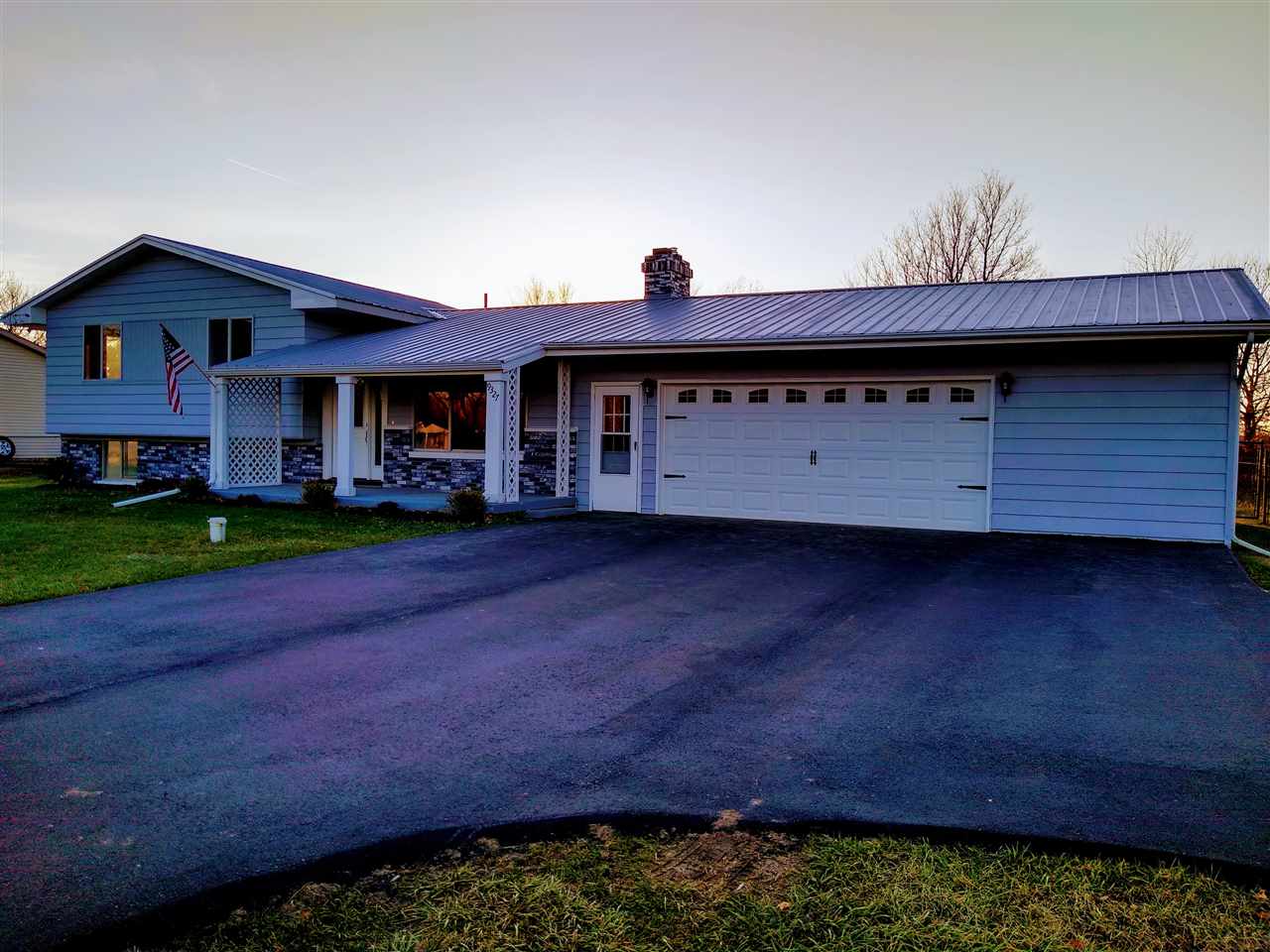 9327 North Bray Road Clio, MI 48420 - Photo 3 of 87 50032034-2.JPG