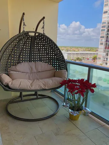 a vase of flowers sitting on a table