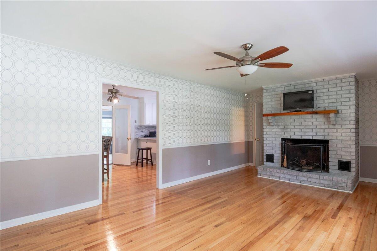 481 School Street Ridgeville, SC 29472 - Photo 8 of 33 3