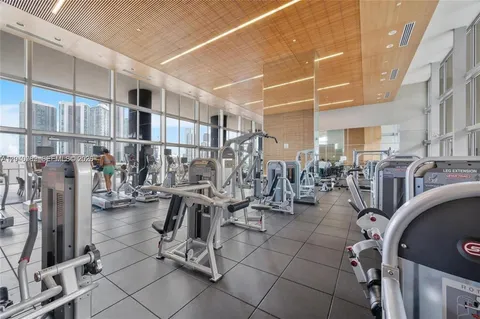 $450,000 | 3470 East Coast Avenue, Unit H1109, Miami, FL 33137