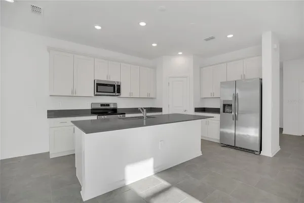 $2,700 | 2048 Shaggy Fisher Drive, Apopka, FL 32712