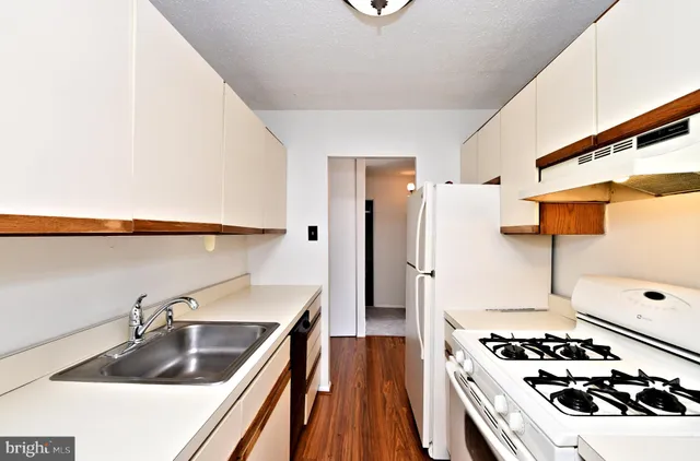 $1,450 | 120 North Bethlehem Pike, Unit 208A, Fort Washington, PA 19034