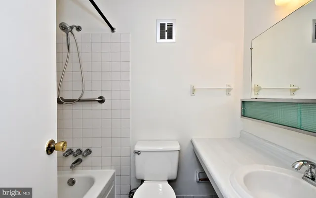 $1,450 | 120 North Bethlehem Pike, Unit 208A, Fort Washington, PA 19034