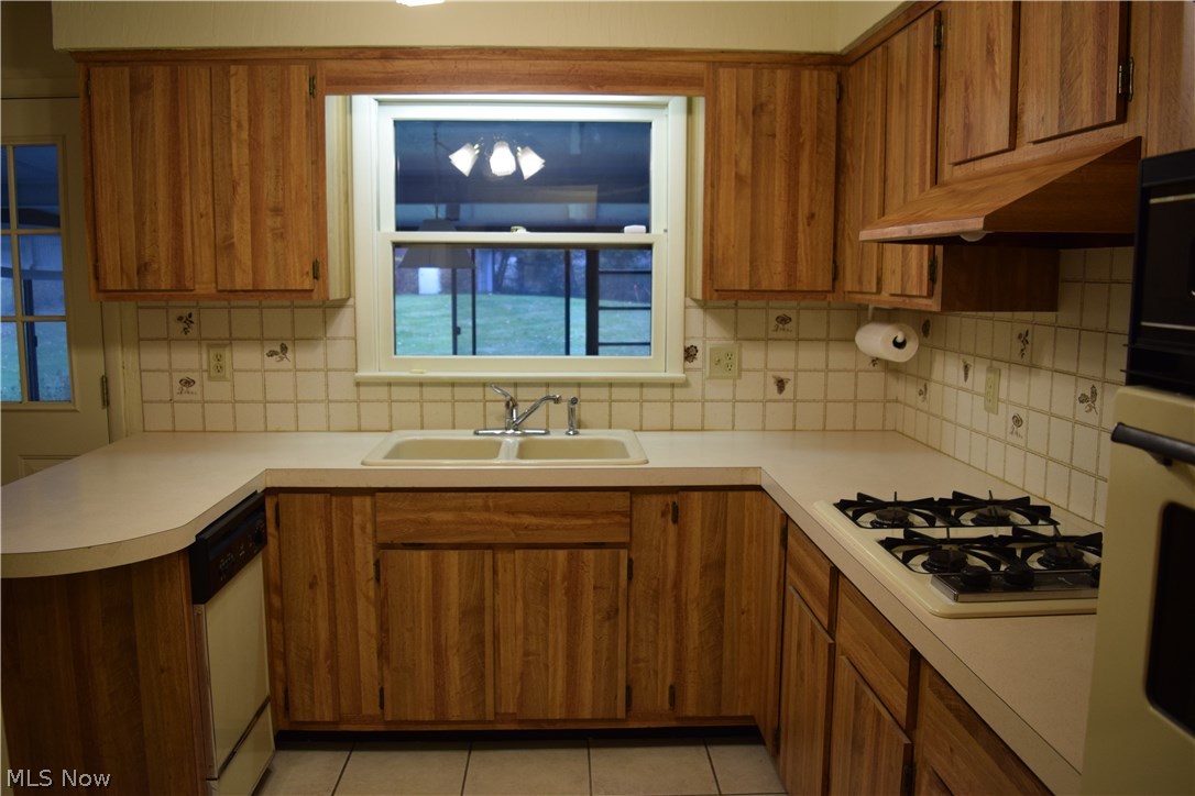 1230 Lockwood Road Barberton, OH 44203 - Photo 9 of 35 Gallery Image 9