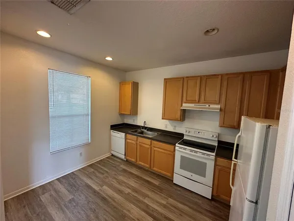 $2,290 | 4205 Austen Falls Lane, Orlando, FL 32828