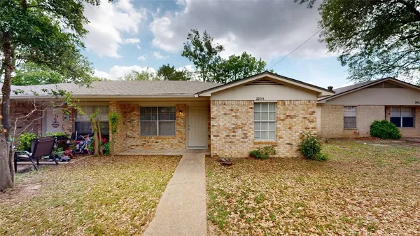 $1,200 | 3921 Olive Street, Unit B, Bryan, TX 77801