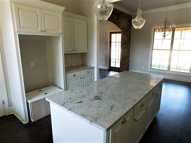 107 Elizabeth Drive Clinton, MS 39056 - Photo 3 of 18 Photo 3