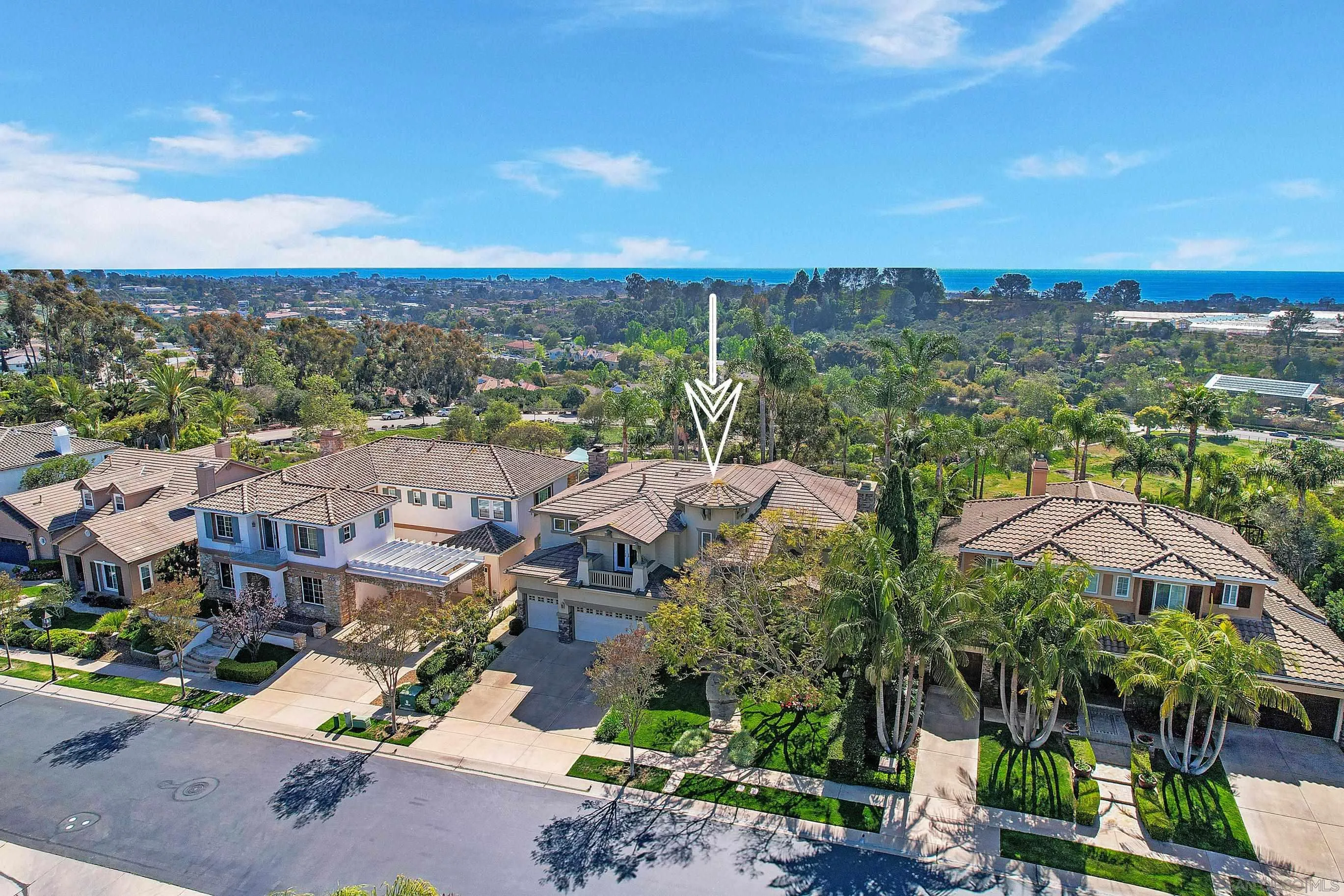 562 Shasta Drive Encinitas, CA 92024 - Photo 57 of 59 an aerial view of multiple house