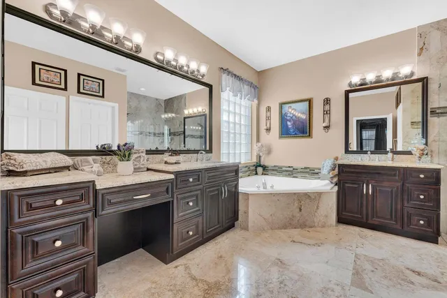 $879,999 | 112 Ibisca Terrace, Royal Palm Beach, FL 33411