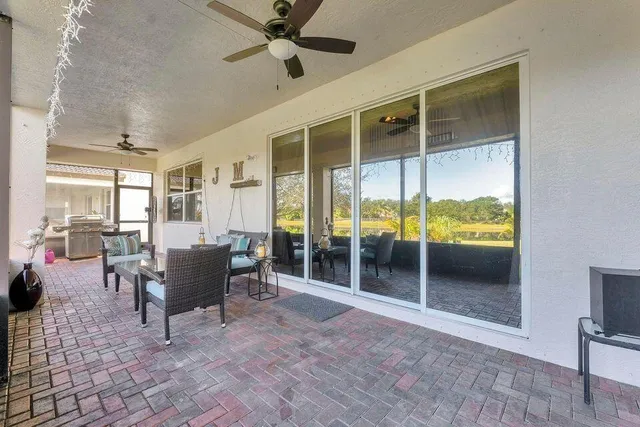 $879,999 | 112 Ibisca Terrace, Royal Palm Beach, FL 33411