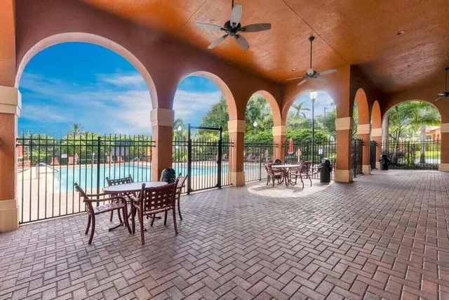 $879,999 | 112 Ibisca Terrace, Royal Palm Beach, FL 33411