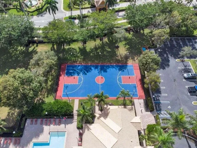 $879,999 | 112 Ibisca Terrace, Royal Palm Beach, FL 33411