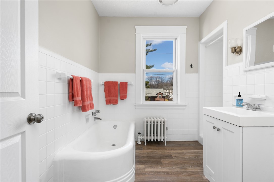 38 Trinity Parkway Providence, RI 02908 - Photo 30 of 37