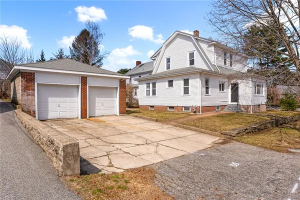$595,000 | 38 Trinity Parkway, Providence, RI 02908