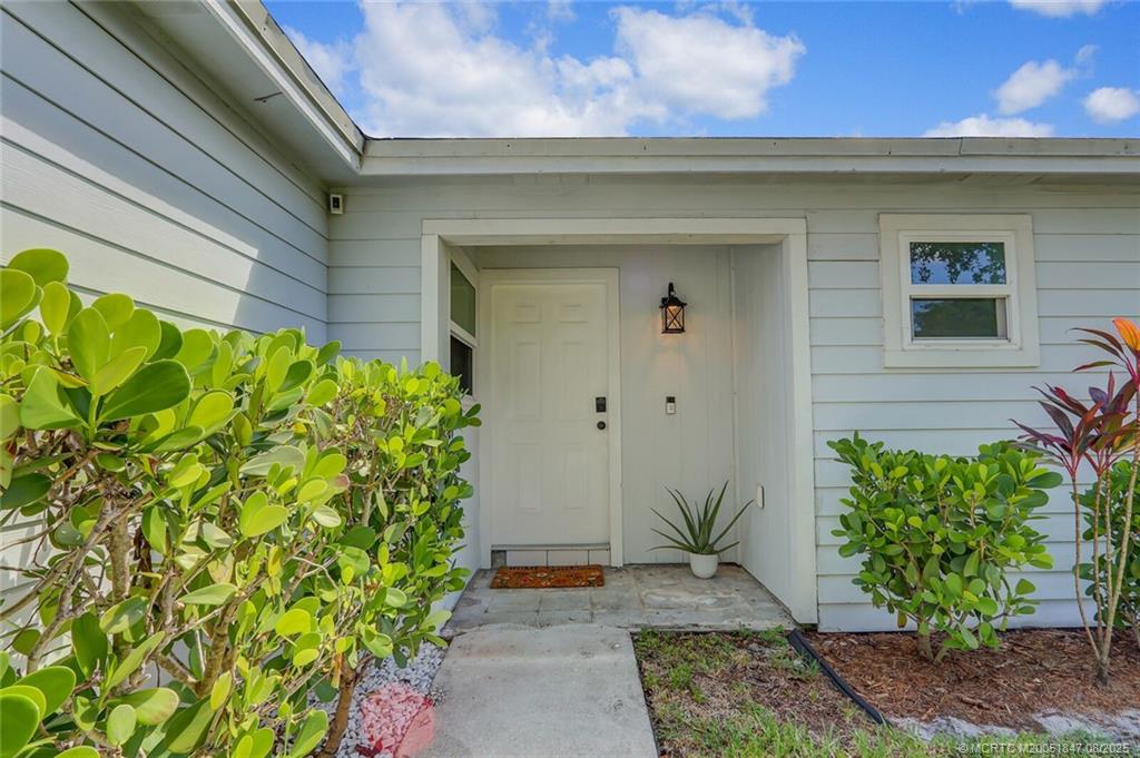 6679 Southeast Raintree Avenue Stuart, FL 34997 - Photo 3 of 35 Gallery Image 3