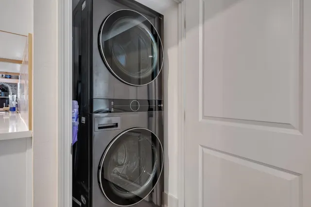 $1,000 | 2412 Surrey Street, Tallahassee, FL 32304