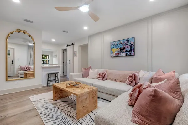 $900 | 2412 Surrey Street, Tallahassee, FL 32304