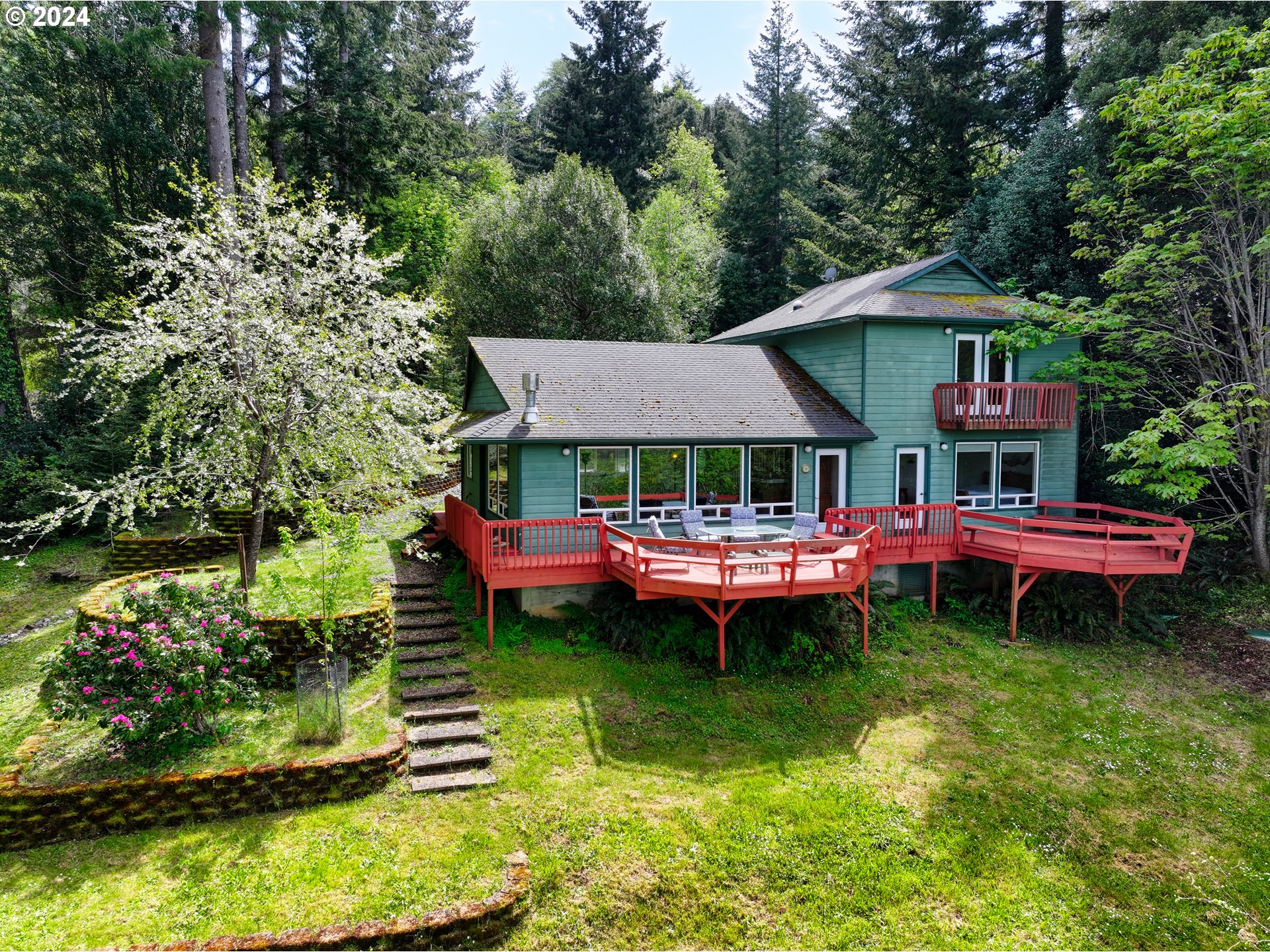 95064 Jerry's Flat Road Gold Beach, OR 97444 - Photo 19 of 47 Gallery Image 19