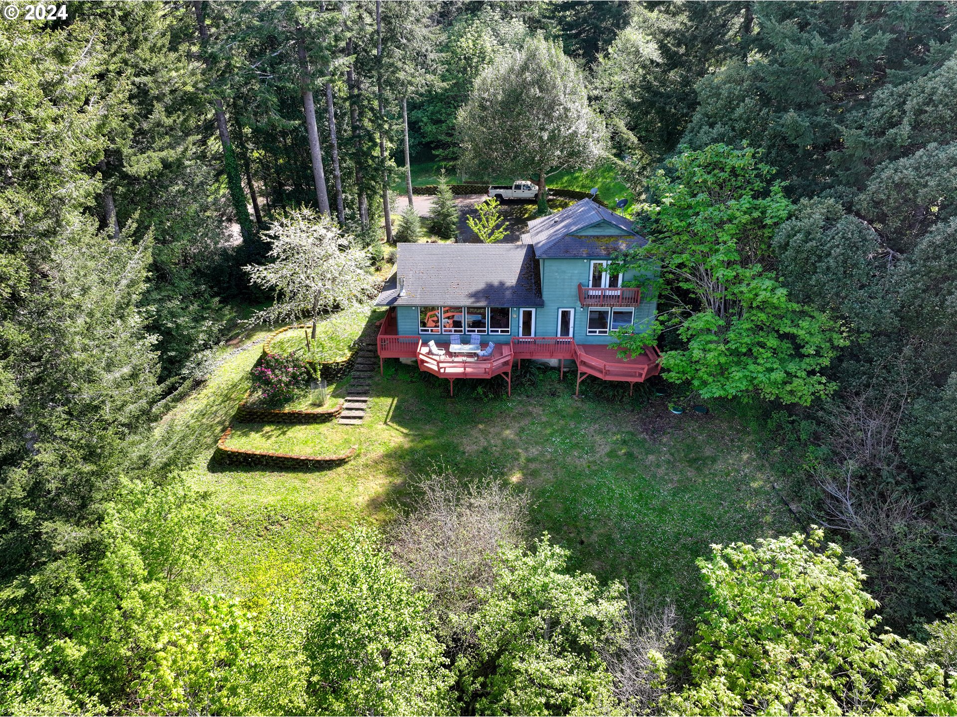 95064 Jerry's Flat Road Gold Beach, OR 97444 - Photo 2 of 47 Gallery Image 2