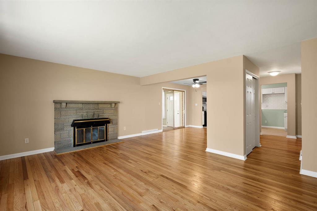 103 Lincoln Road Clairton, PA 15025 - Photo 17 of 36