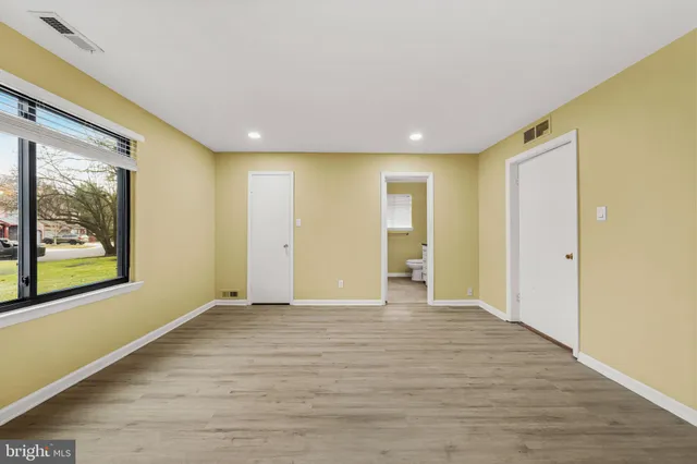 $280,000 | 2702A Sussex Court, Mount Laurel, NJ 08054