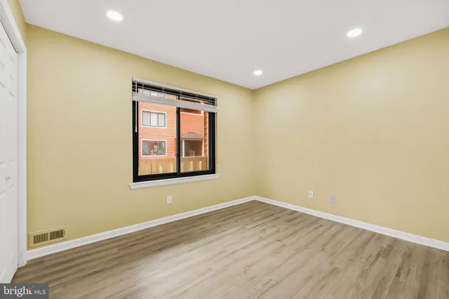 $280,000 | 2702A Sussex Court, Mount Laurel, NJ 08054