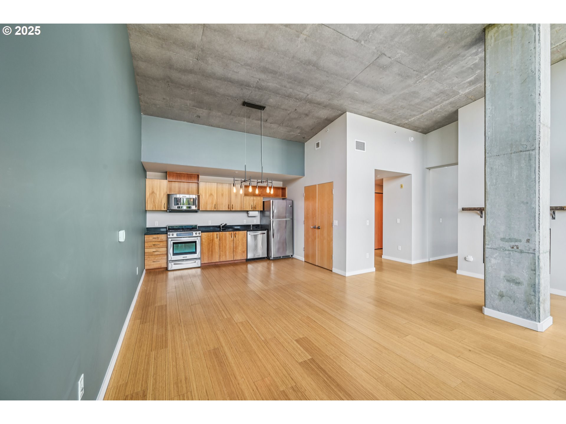 1234 Southwest 18th Avenue, Unit 501 Portland, OR 97205 - Photo 15 of 32