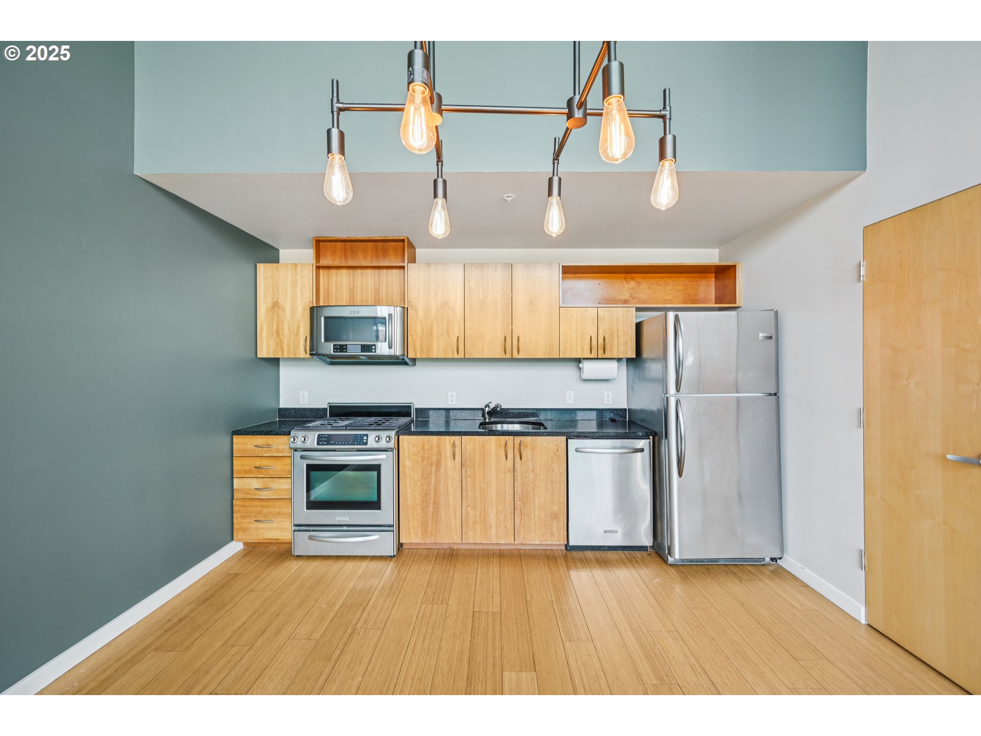 1234 Southwest 18th Avenue, Unit 501 Portland, OR 97205 - Photo 21 of 32