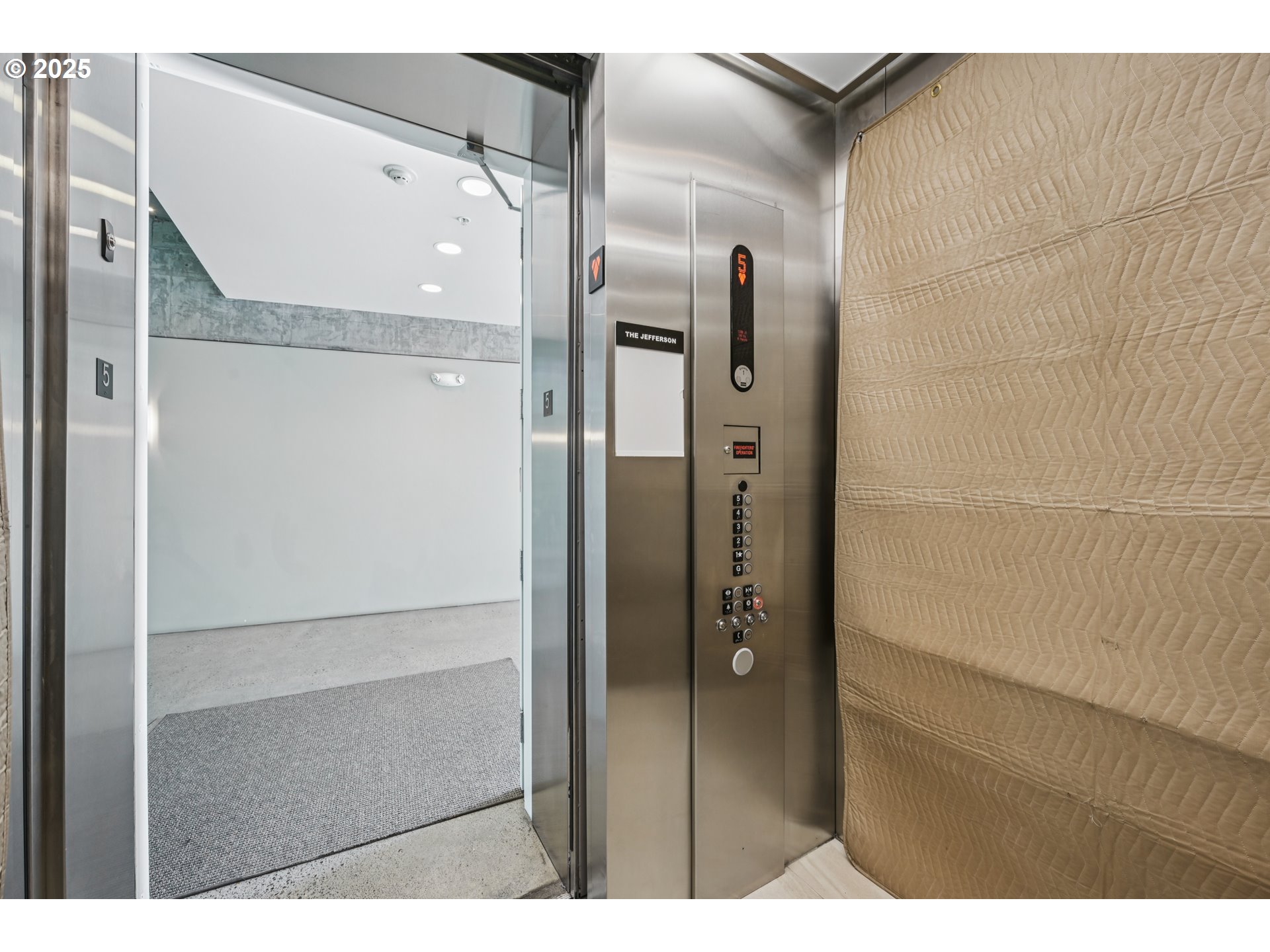 1234 Southwest 18th Avenue, Unit 501 Portland, OR 97205 - Photo 6 of 32