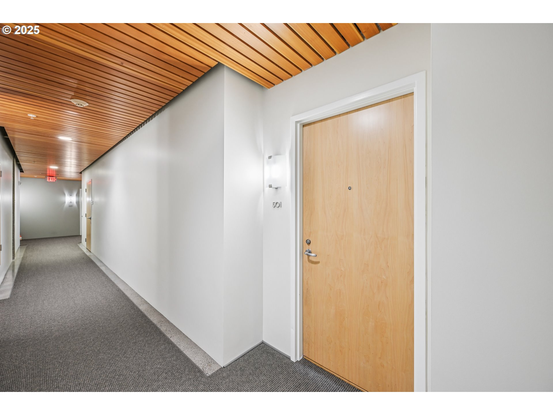 1234 Southwest 18th Avenue, Unit 501 Portland, OR 97205 - Photo 7 of 32