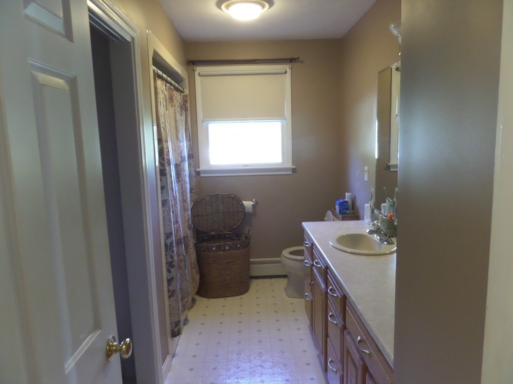 58 Smithville Road Spencer, MA 01562 - Photo 15 of 30 Gallery Image 15