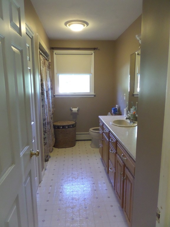 58 Smithville Road Spencer, MA 01562 - Photo 16 of 30 Gallery Image 16