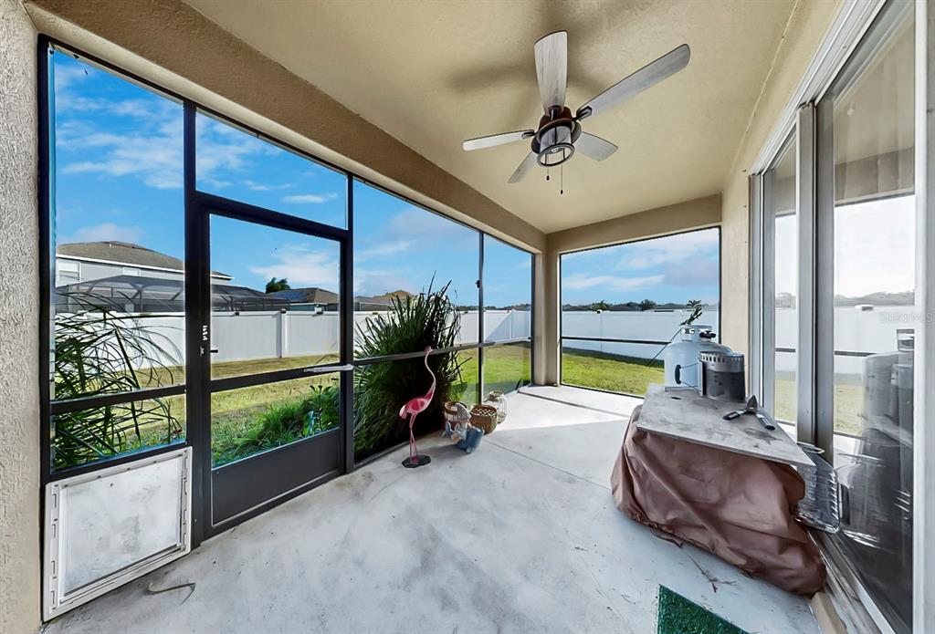 2408 Nighthawk Landing Court Ruskin, FL 33570 - Photo 31 of 50