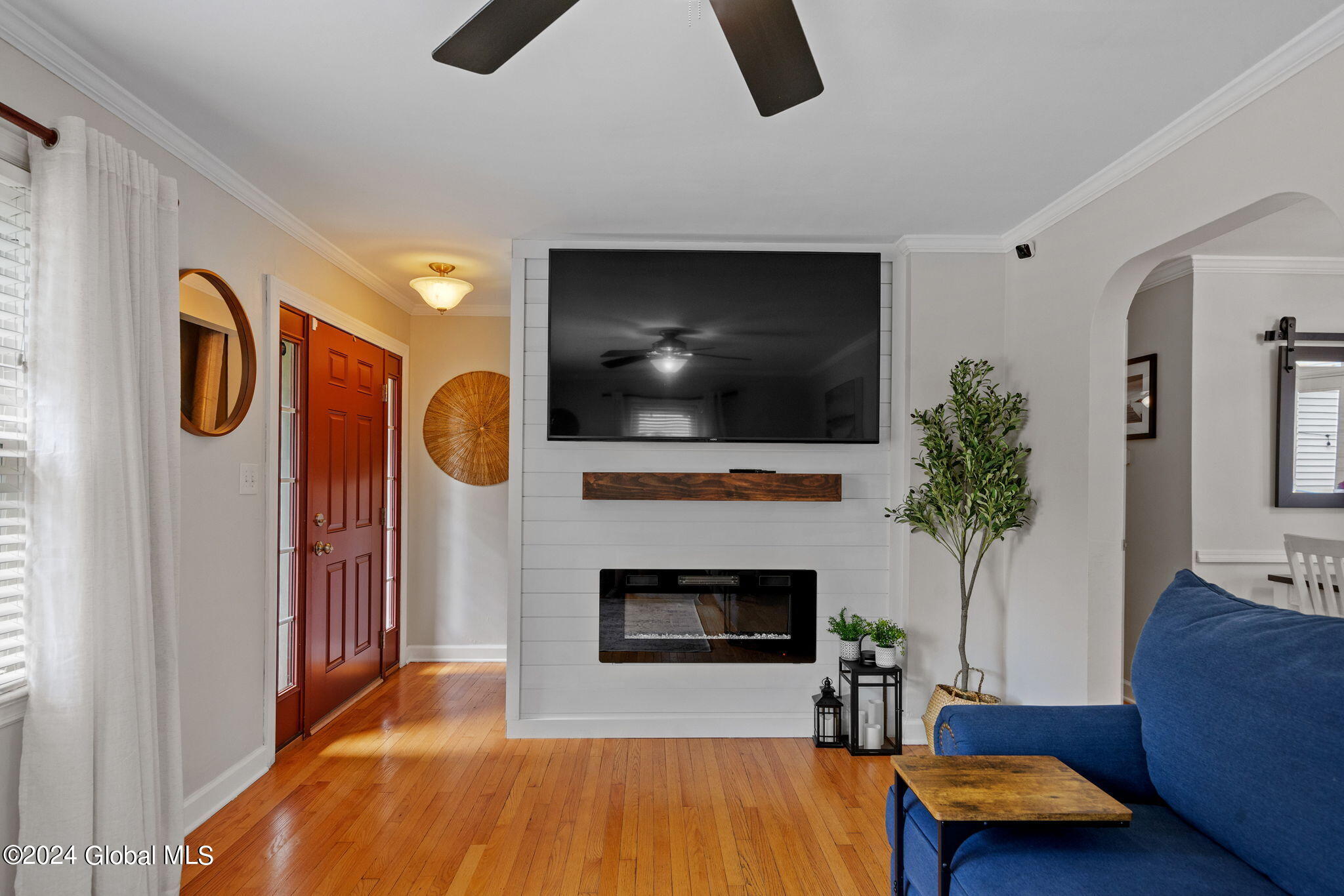 179 Menands Road Colonie, NY 12211 - Photo 5 of 45 12-web-or-mls-179-menand-rd