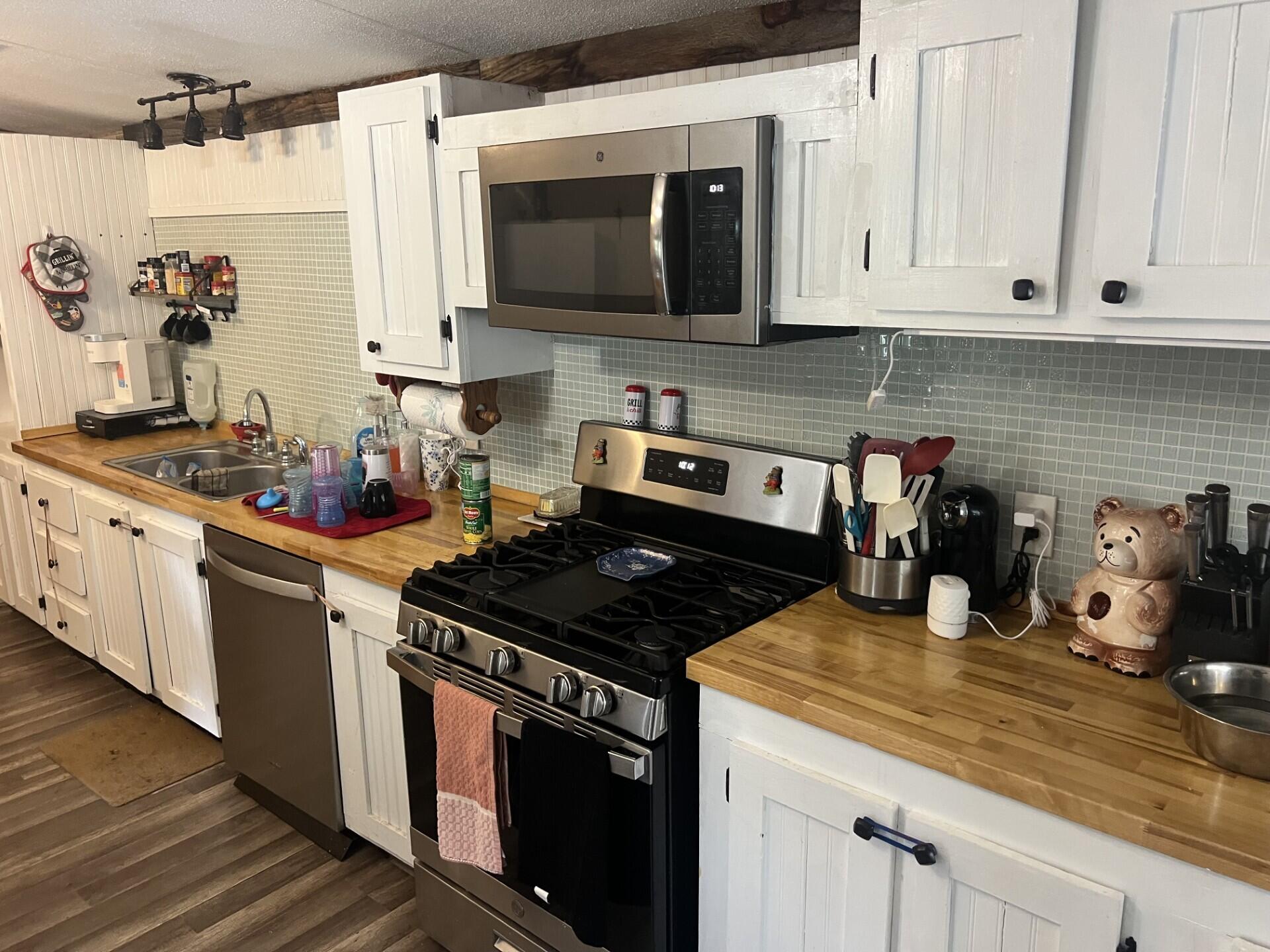 61 Bird Road Constable, NY 12926 - Photo 8 of 20 Kitchen