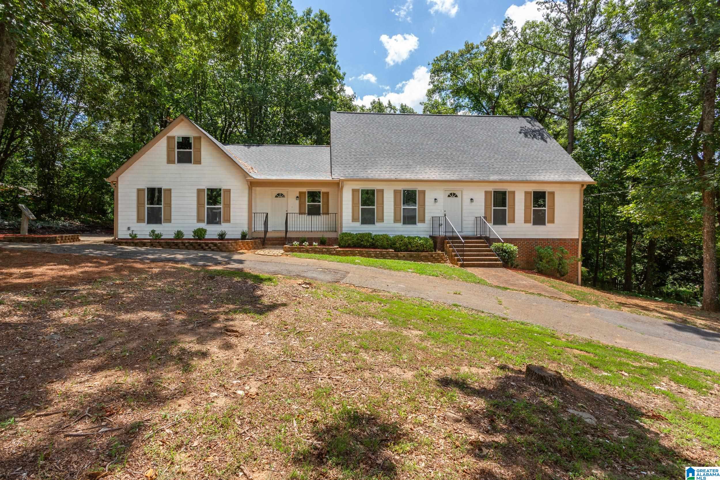 805 Hillyer High Road Anniston, AL 36207 - Photo 2 of 43