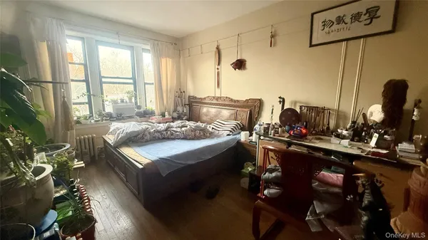 $1,368,000 | 42-20 Kissena Boulevard, Unit E18 | Flushing