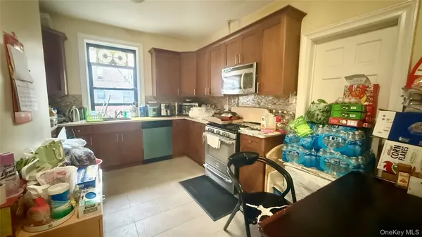 $1,368,000 | 42-20 Kissena Boulevard, Unit E18 | Flushing
