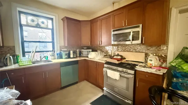 $1,368,000 | 42-20 Kissena Boulevard, Unit E18 | Flushing