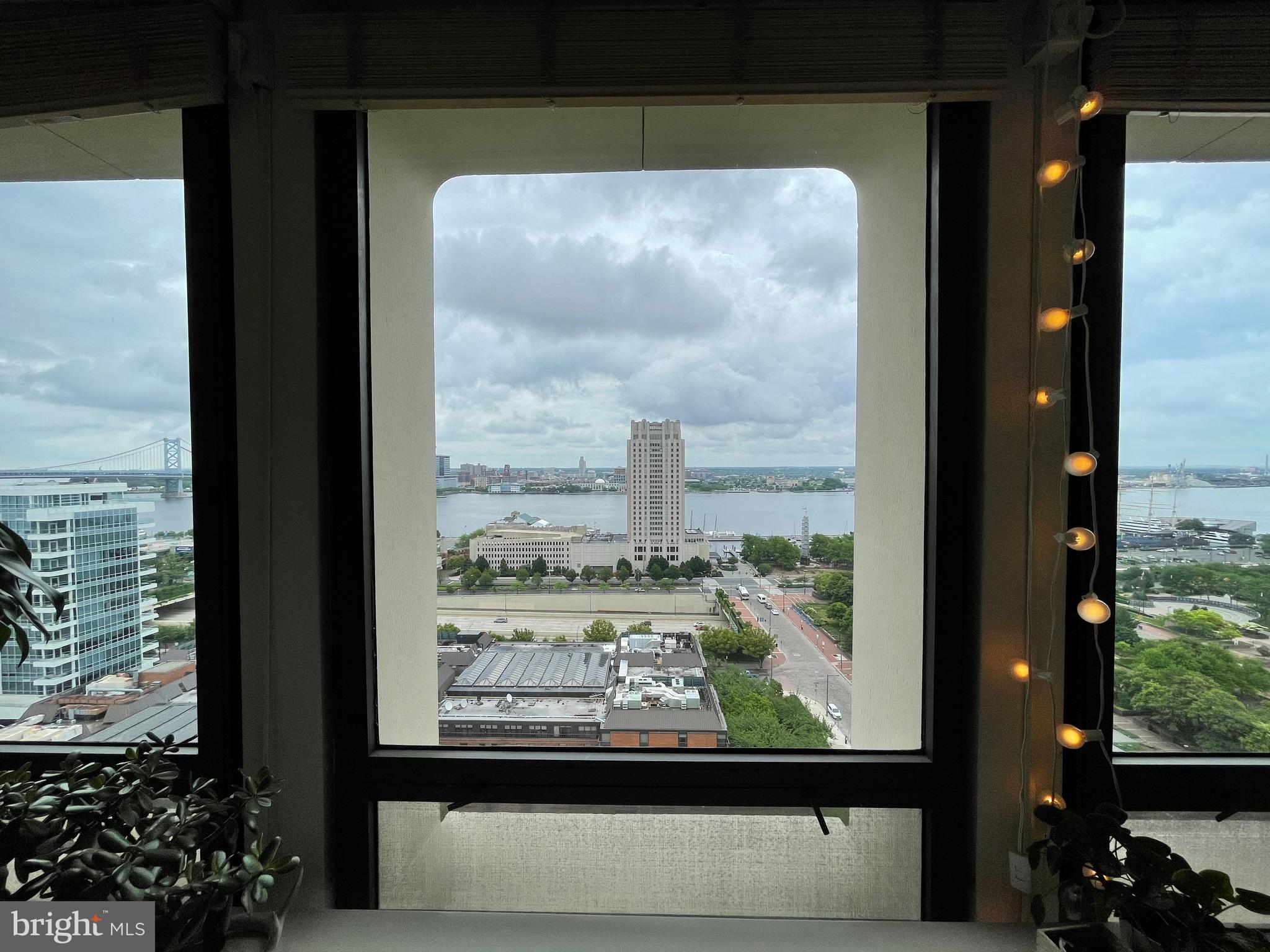 200 Locust Street, Unit 18EN Philadelphia, PA 19106 - Photo 19 of 23