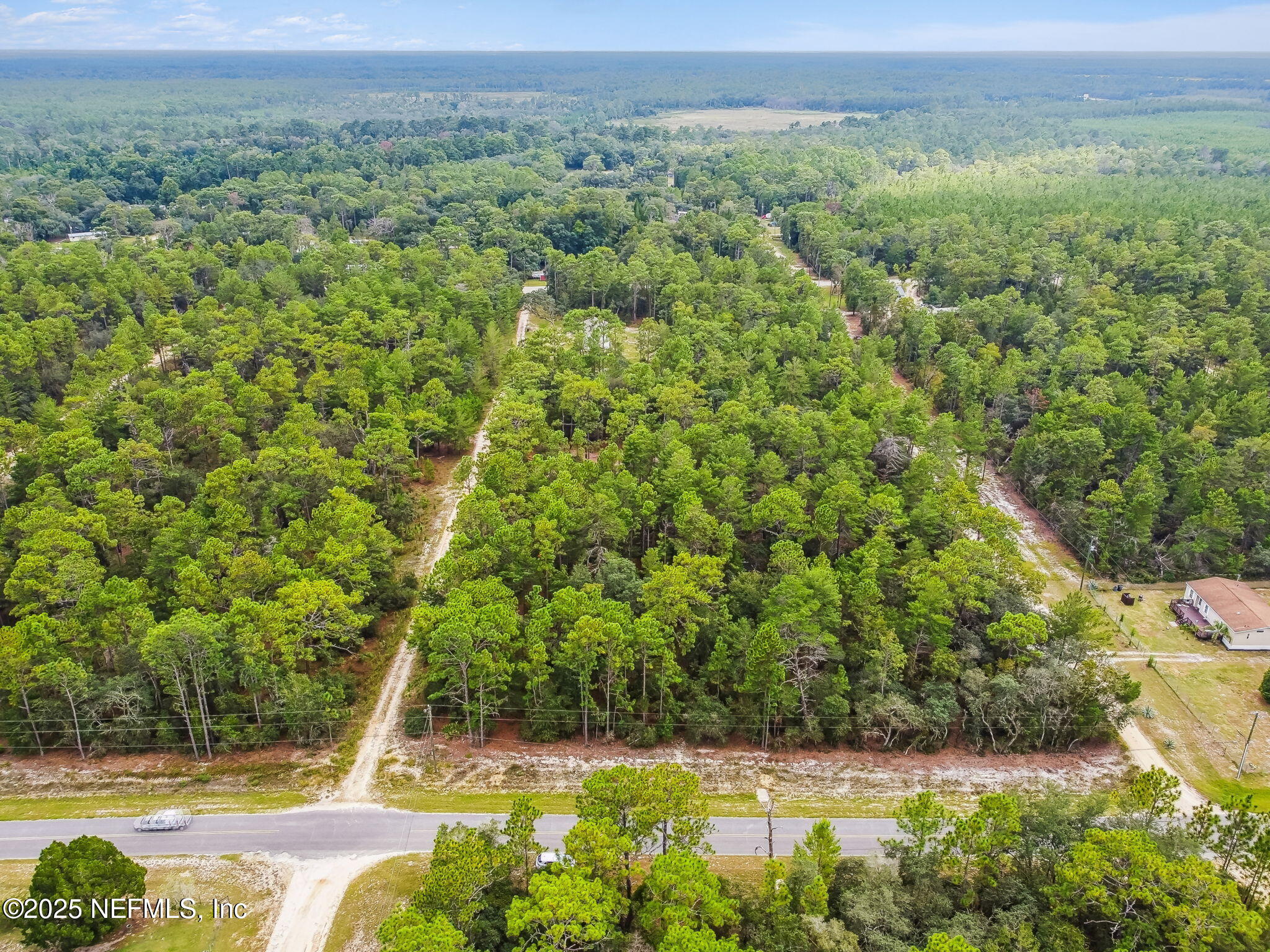 401 Edgehill Road Satsuma, FL 32189 - Photo 15 of 16 3-DJI_0494