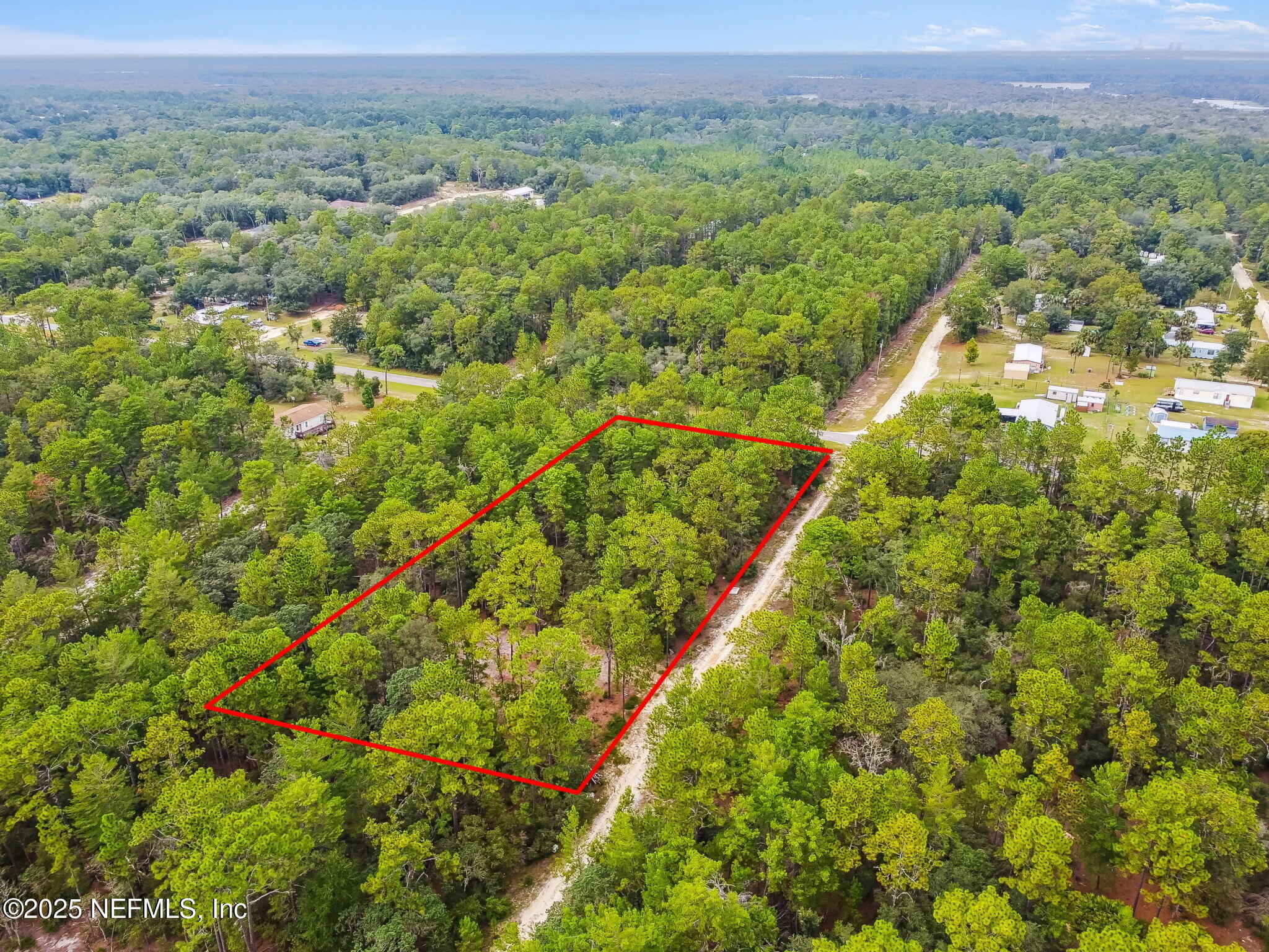 401 Edgehill Road Satsuma, FL 32189 - Photo 3 of 16 9-DJI_0506b